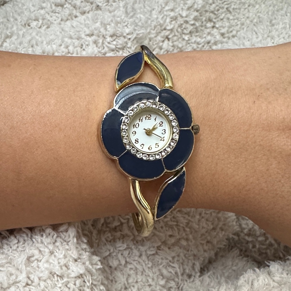 Elegant Gold and Blue Floral Women's Watch